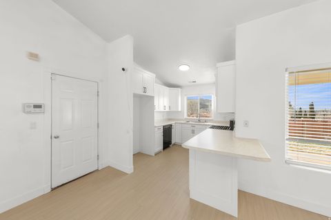 Tiny photo for 250 E 970 N, Hurricane, UT 84737 (MLS # 2137273)