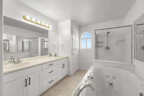 Tiny photo for 250 E 970 N, Hurricane, UT 84737 (MLS # 2137273)