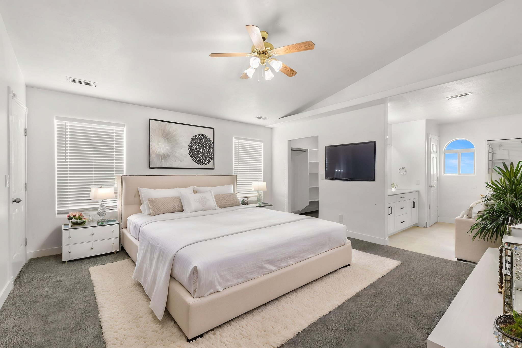 RIVER VIEW EST 4 - Residential