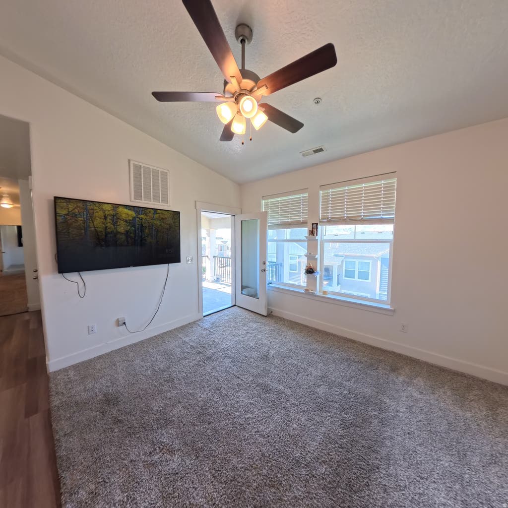 Photo of 1837 W EAGLEWOOD DR #302, Saratoga Springs, UT 84045 (MLS # 2167418)