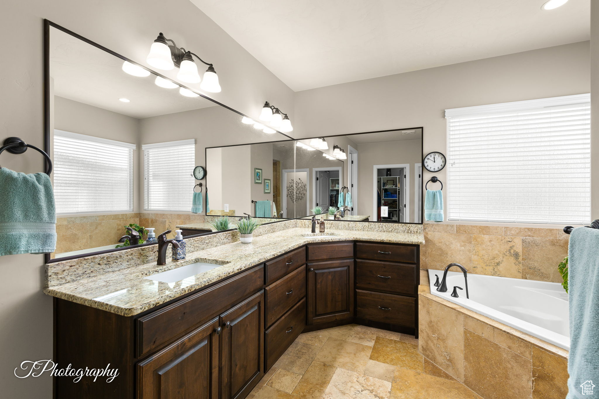 4077 W 2480 Cir, Hurricane, Utah image 21