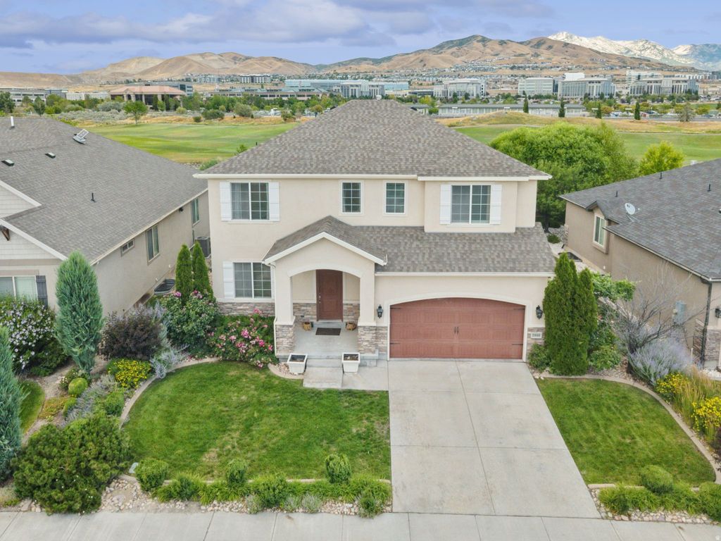 Photo of 2886 N DESERT FOREST LN, Lehi, UT 84043 (MLS # 2122586)