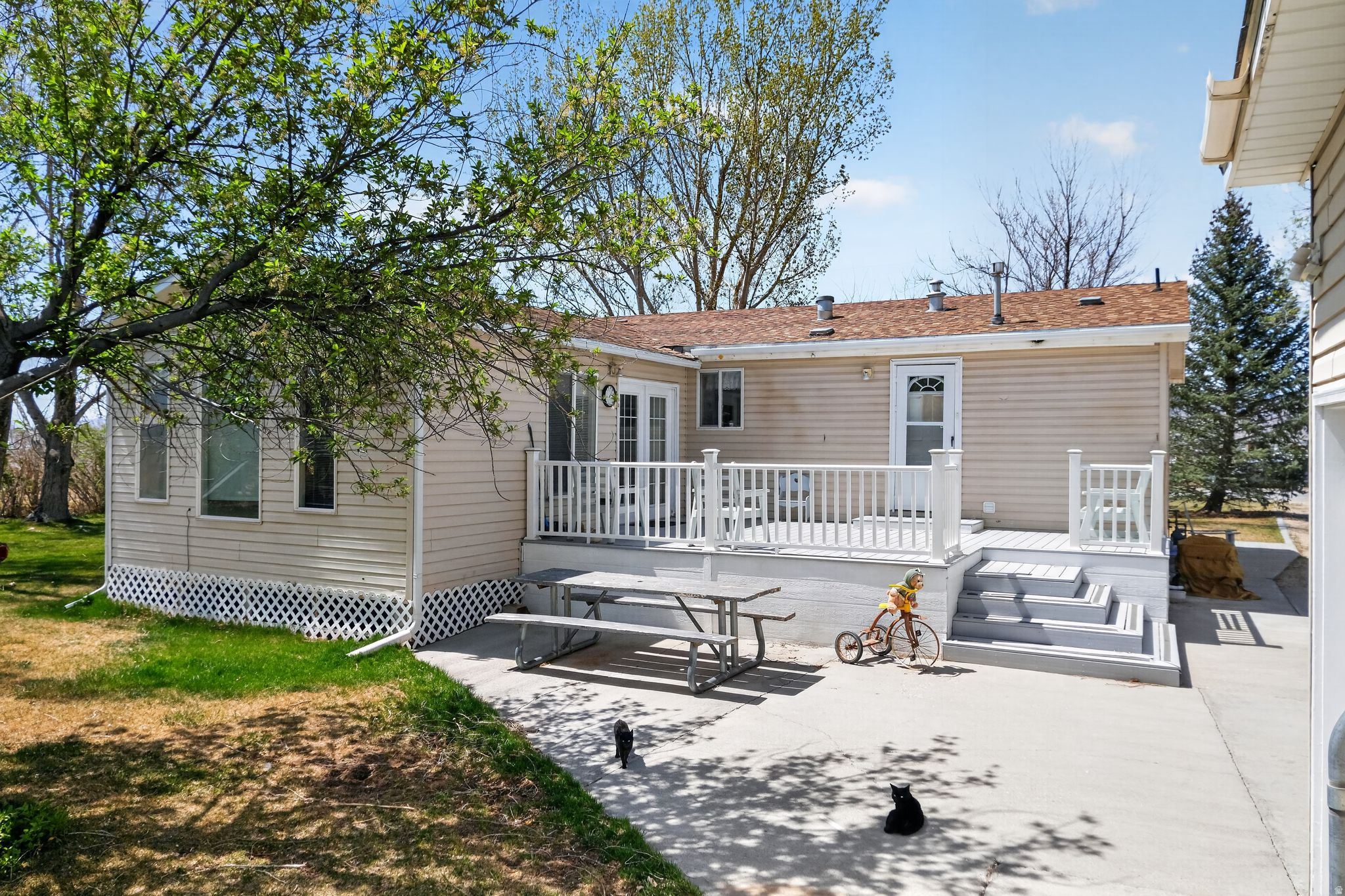 YOUNG PROPERTY - Residential
