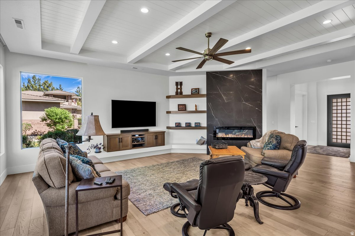 WOODS AT VALLEY VIEW - Residential