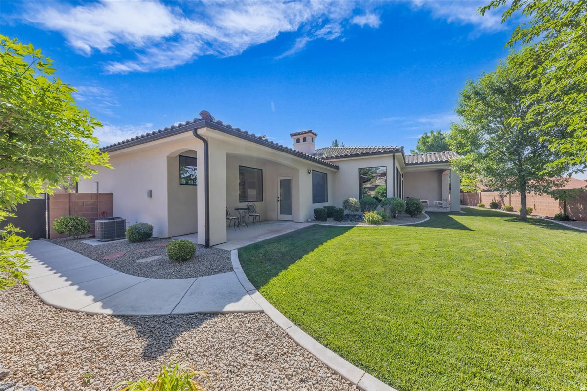 WOODS AT VALLEY VIEW - Residential