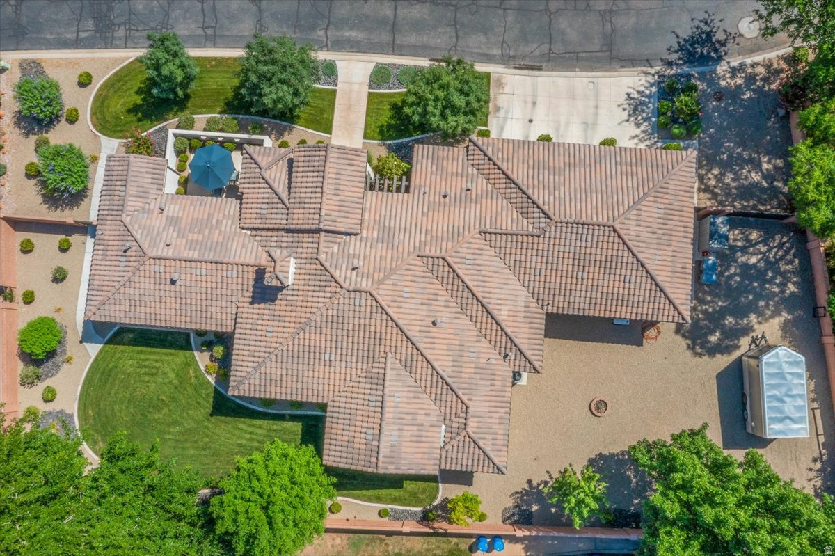 WOODS AT VALLEY VIEW - Residential