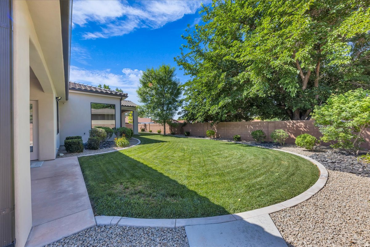 WOODS AT VALLEY VIEW - Residential