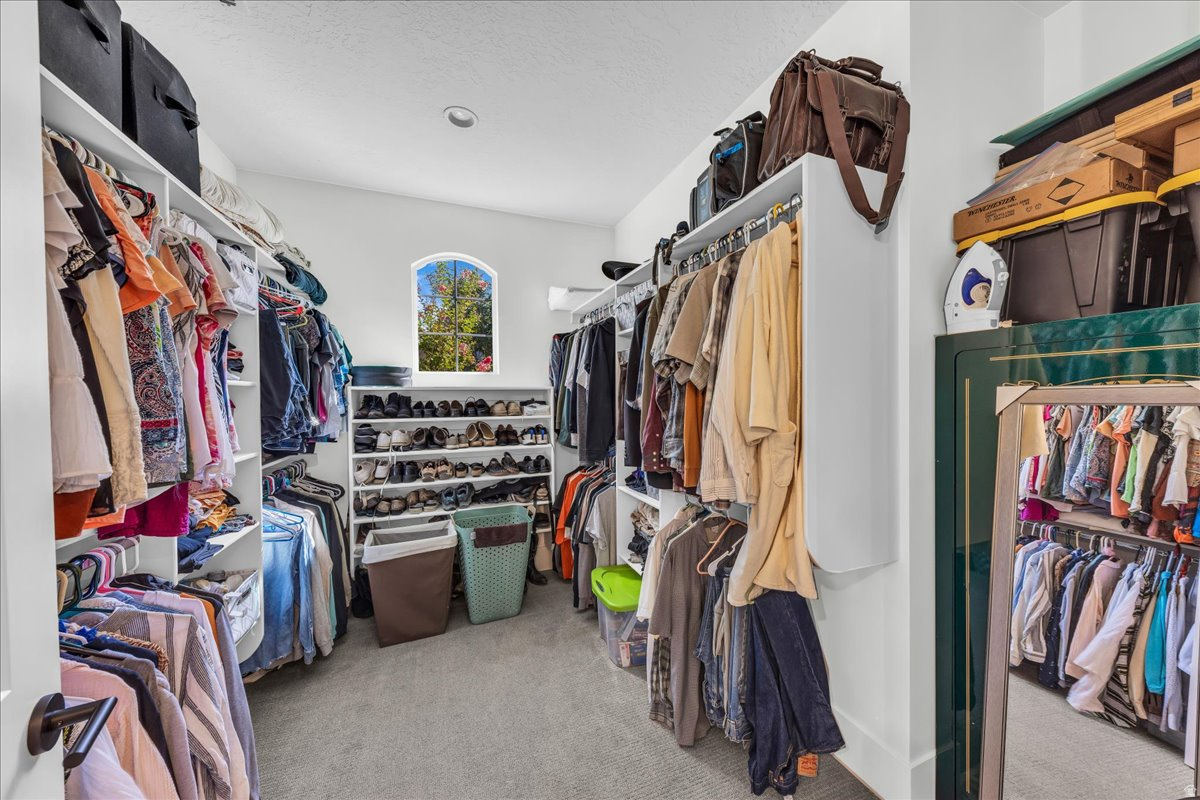 WOODS AT VALLEY VIEW - Residential