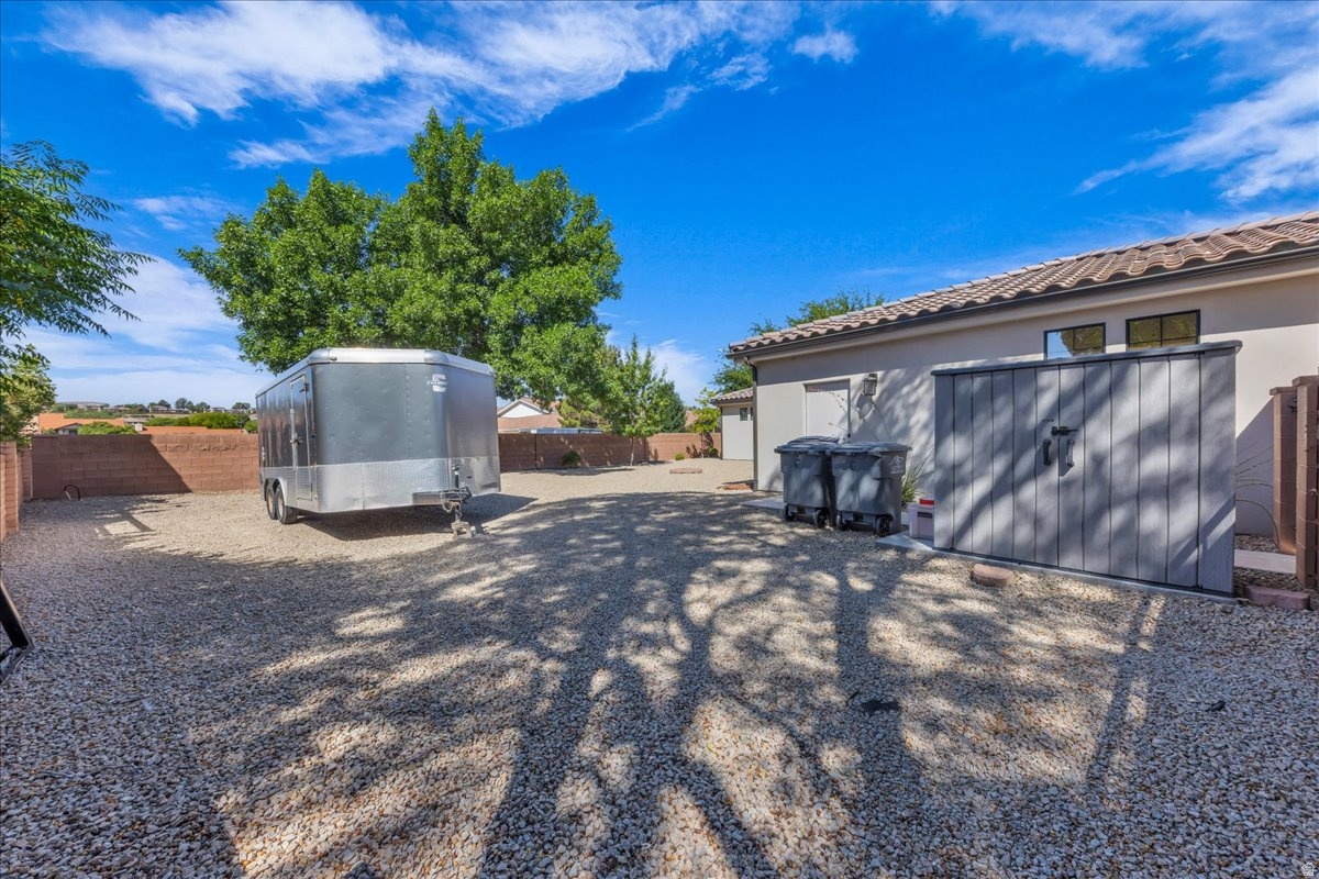 WOODS AT VALLEY VIEW - Residential