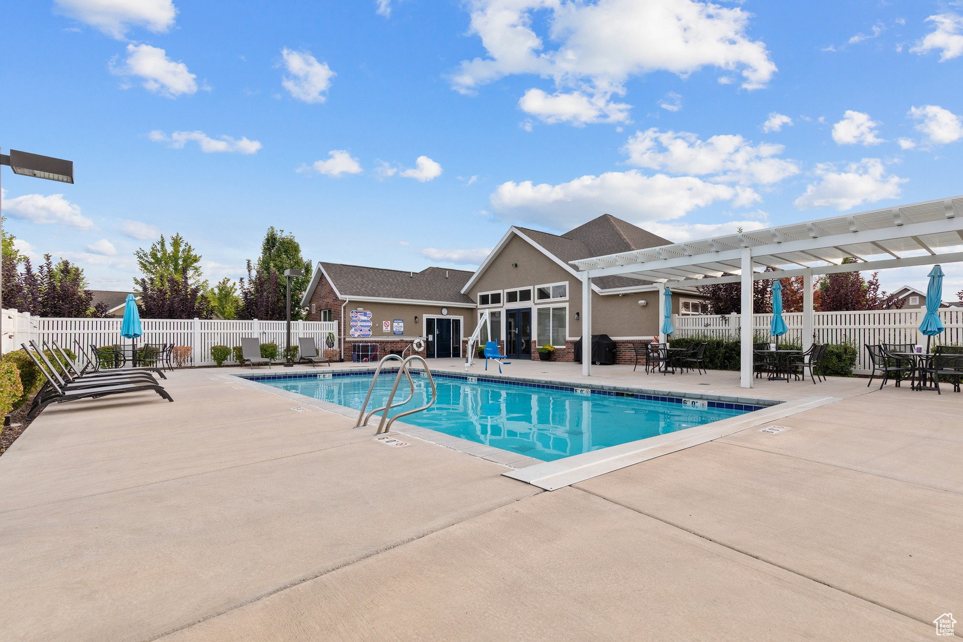 VILLAS PIONEER CROSS - Residential