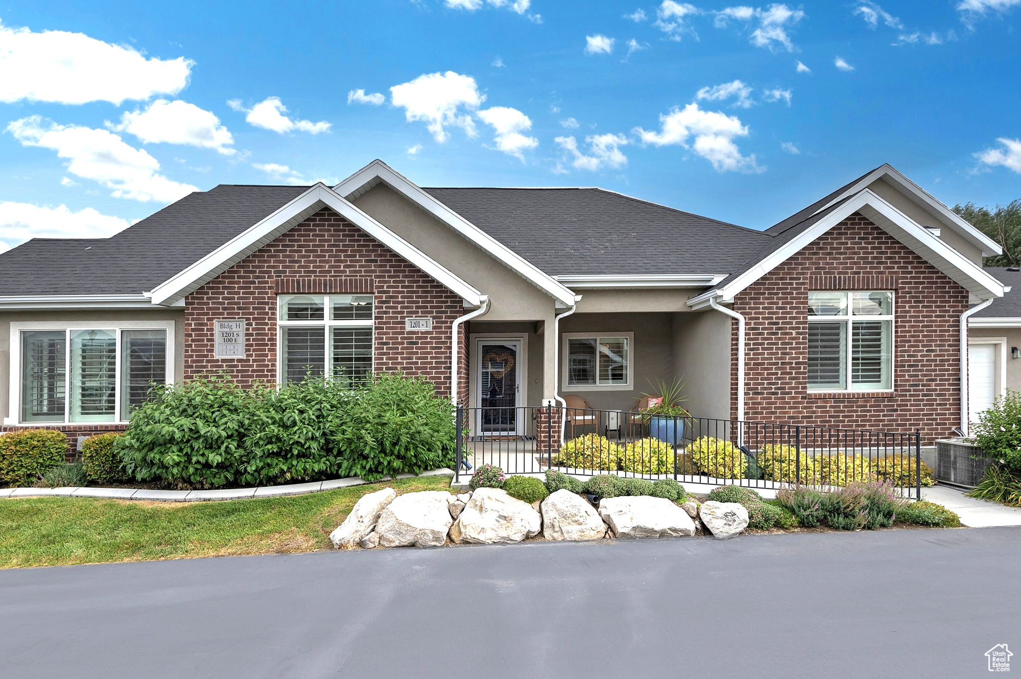 VILLAS PIONEER CROSS - Residential