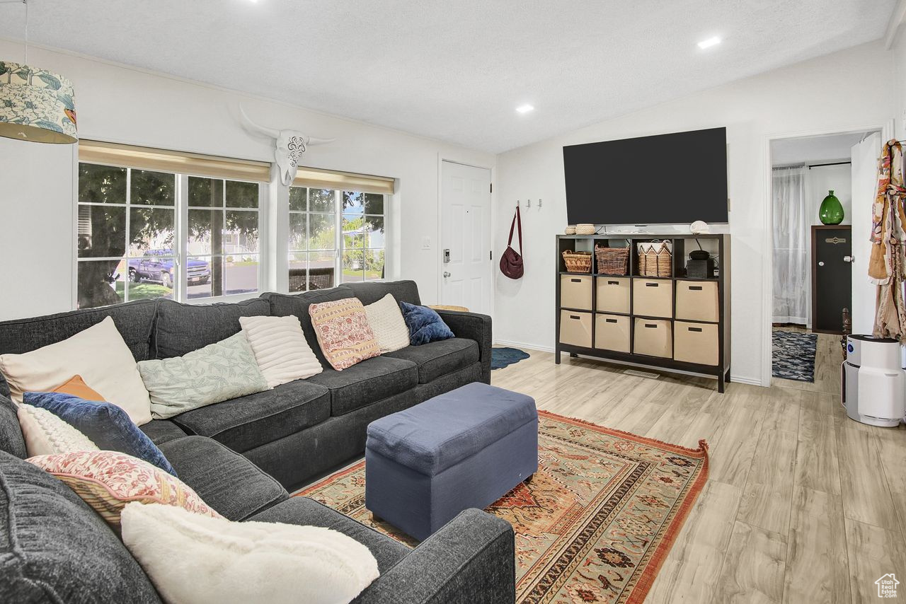WESTCREST MOBILE - Residential