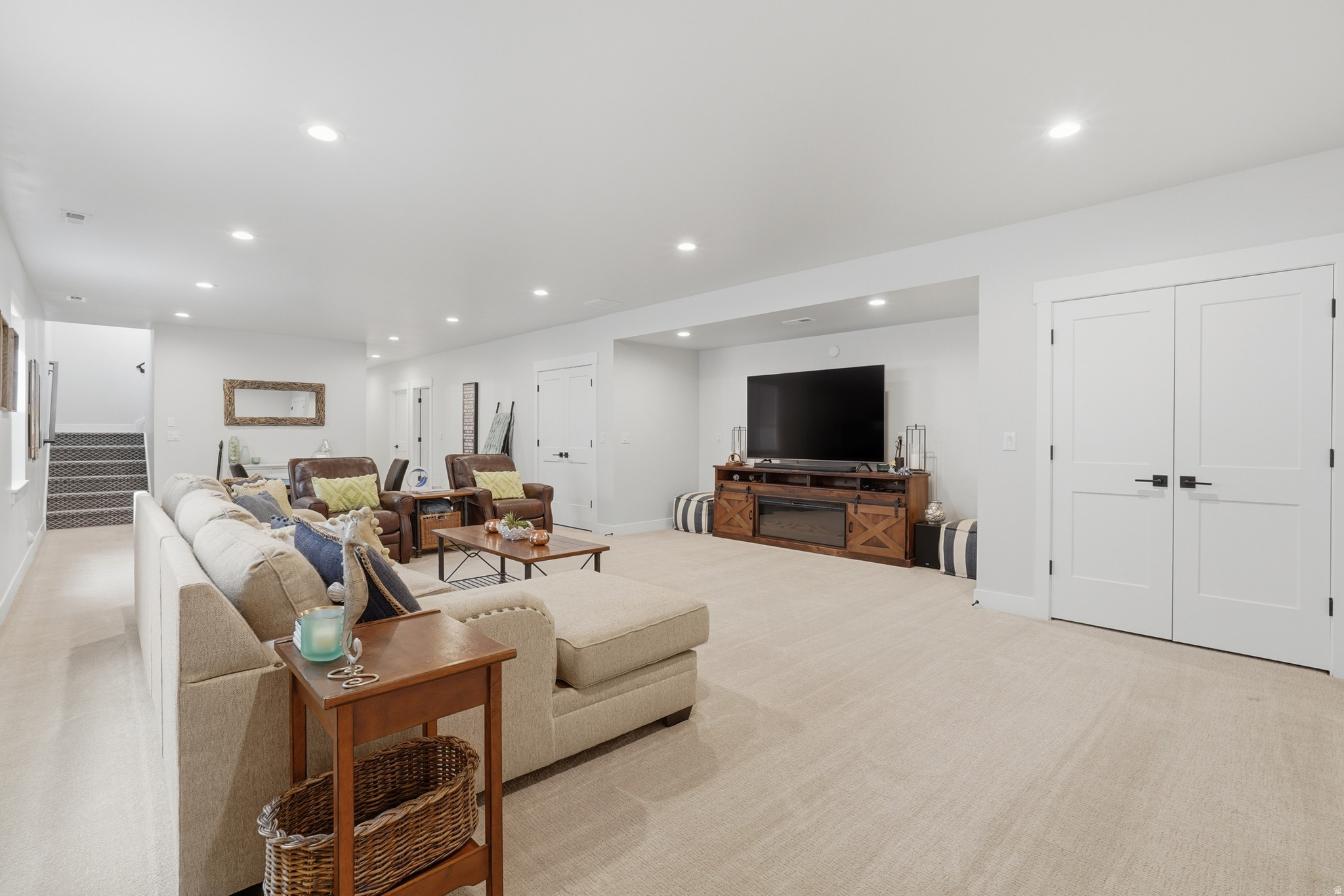 DAYBREAK LAKE ISLAND - Residential