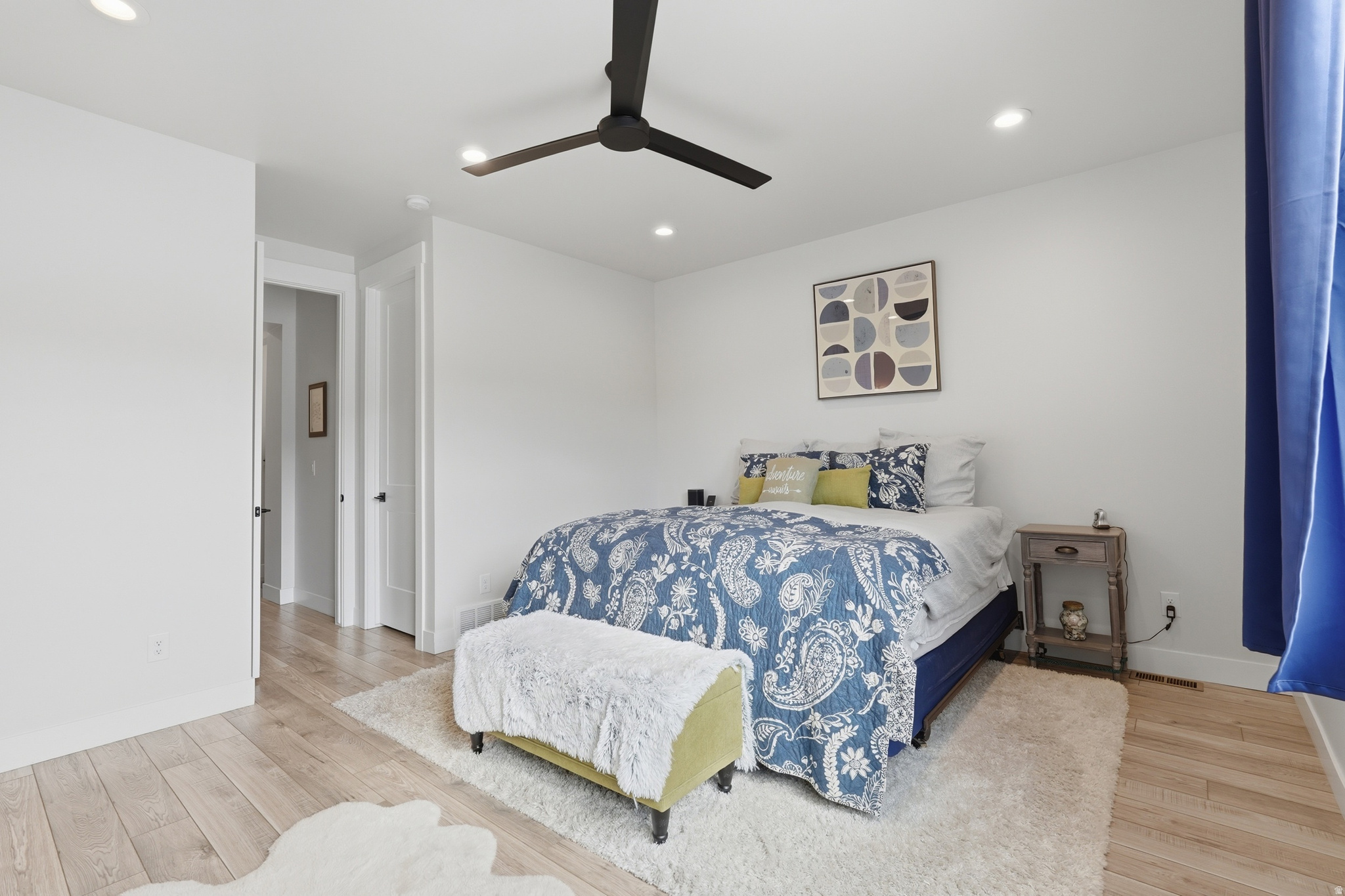 DAYBREAK LAKE ISLAND - Residential