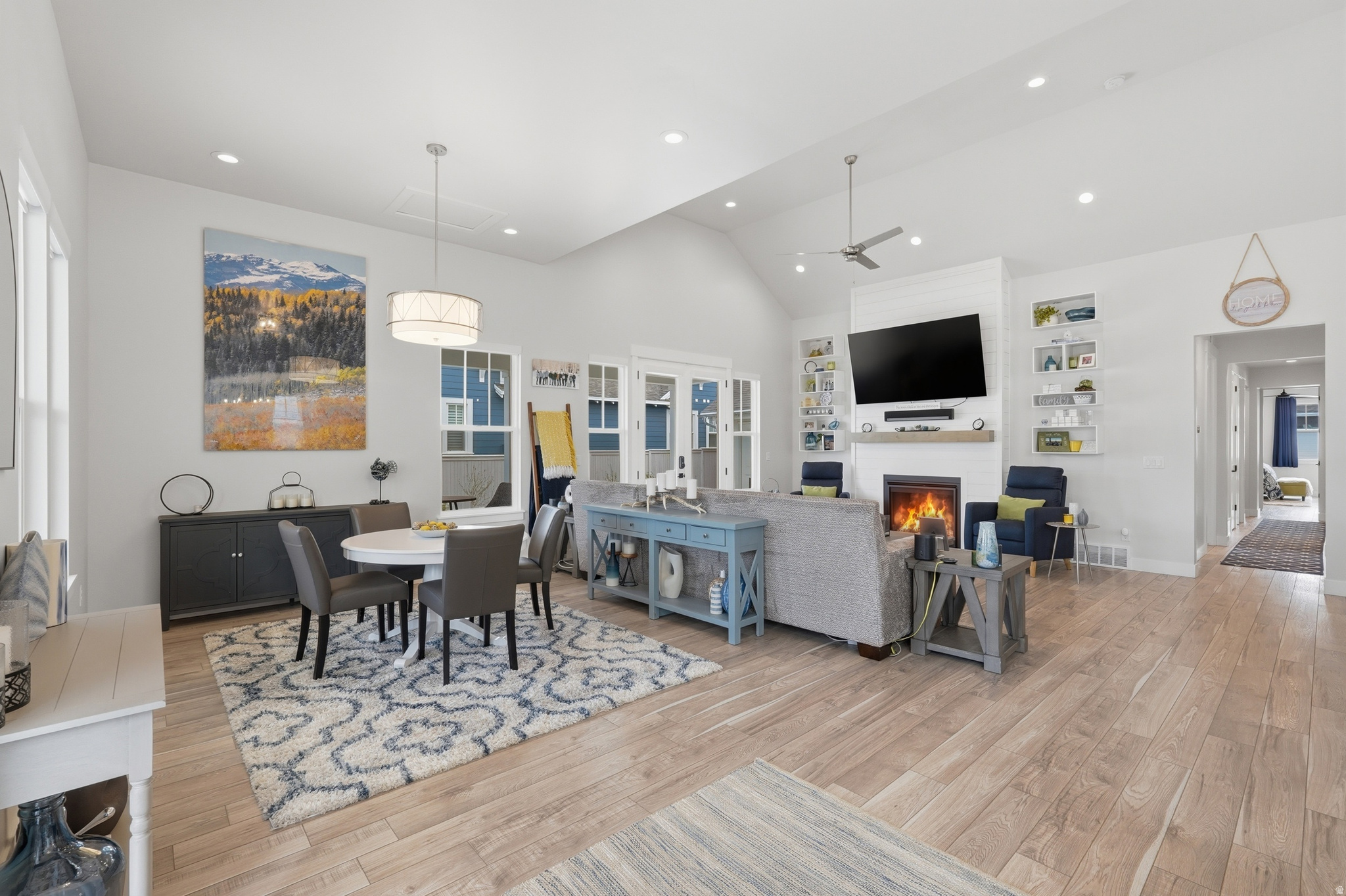 DAYBREAK LAKE ISLAND - Residential