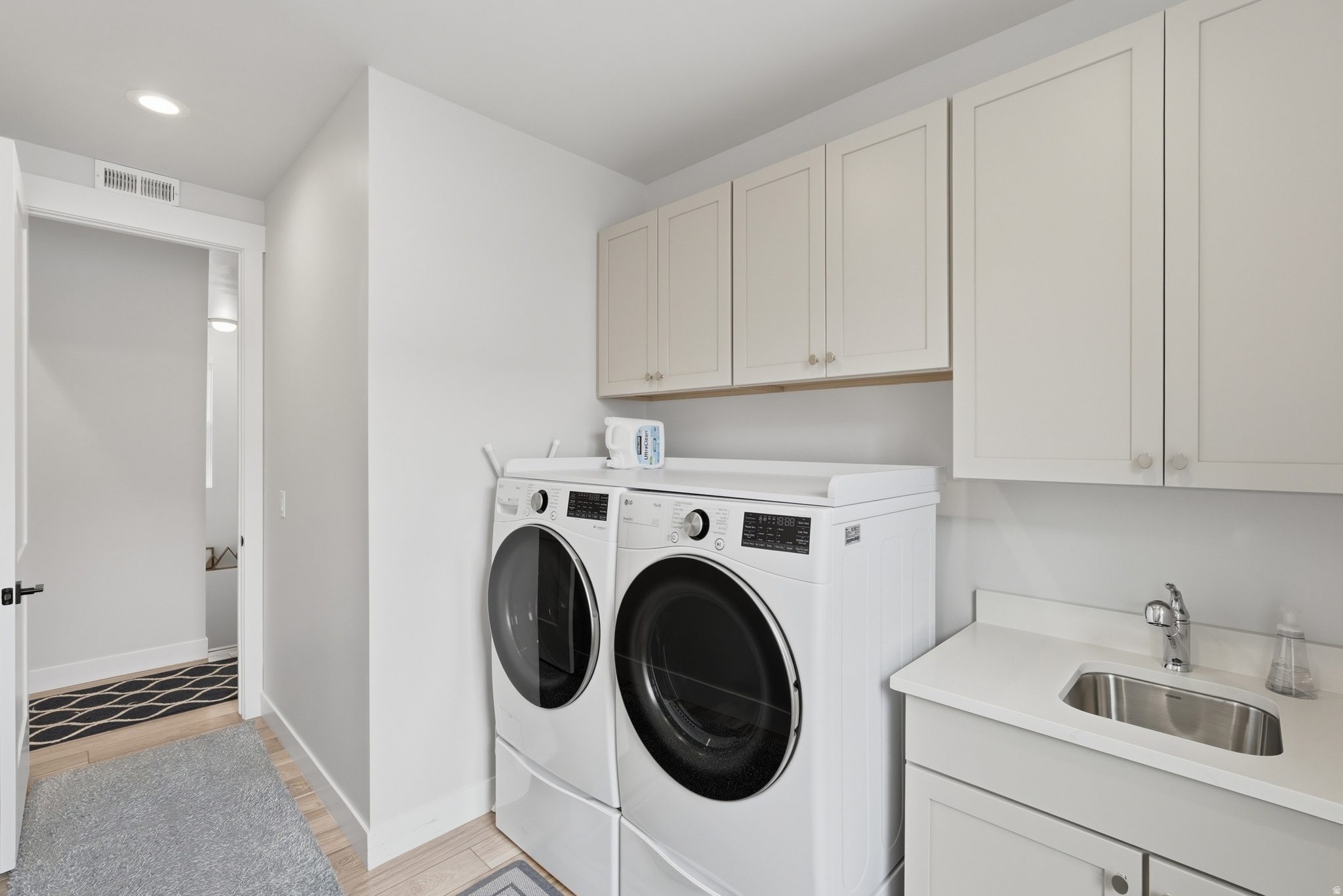 DAYBREAK LAKE ISLAND - Residential