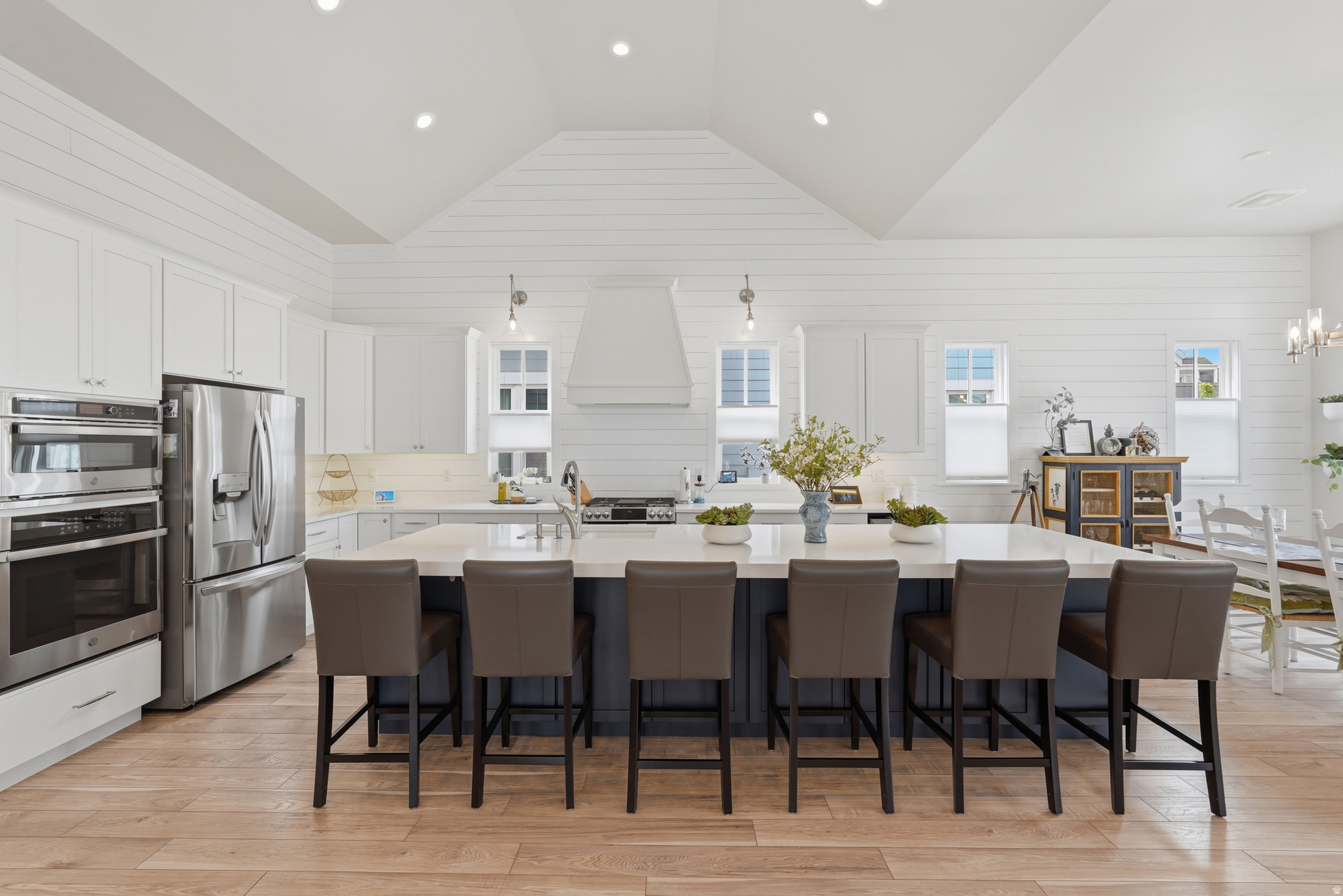 DAYBREAK LAKE ISLAND - Residential