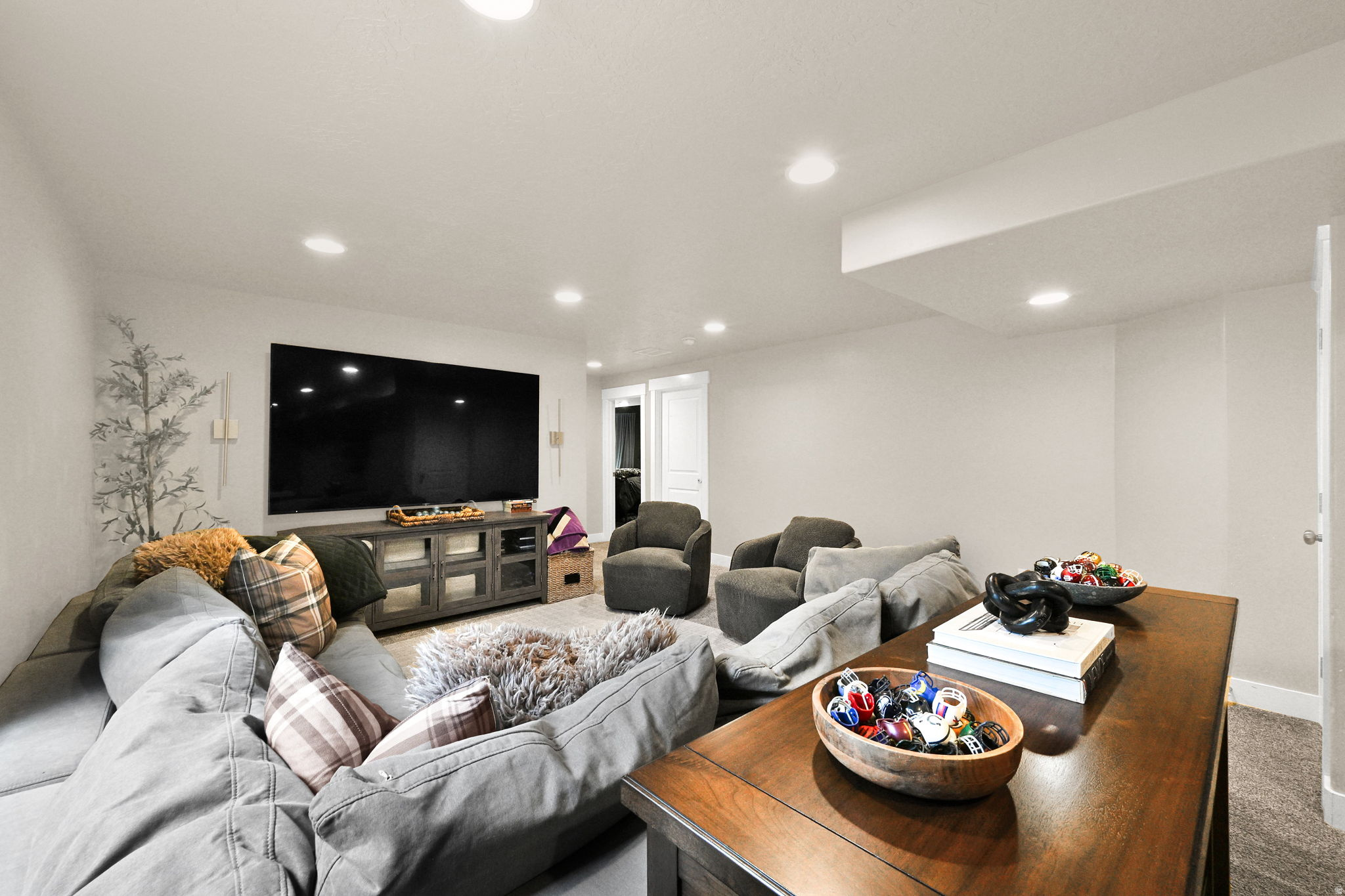 EAGLE POINT - Residential