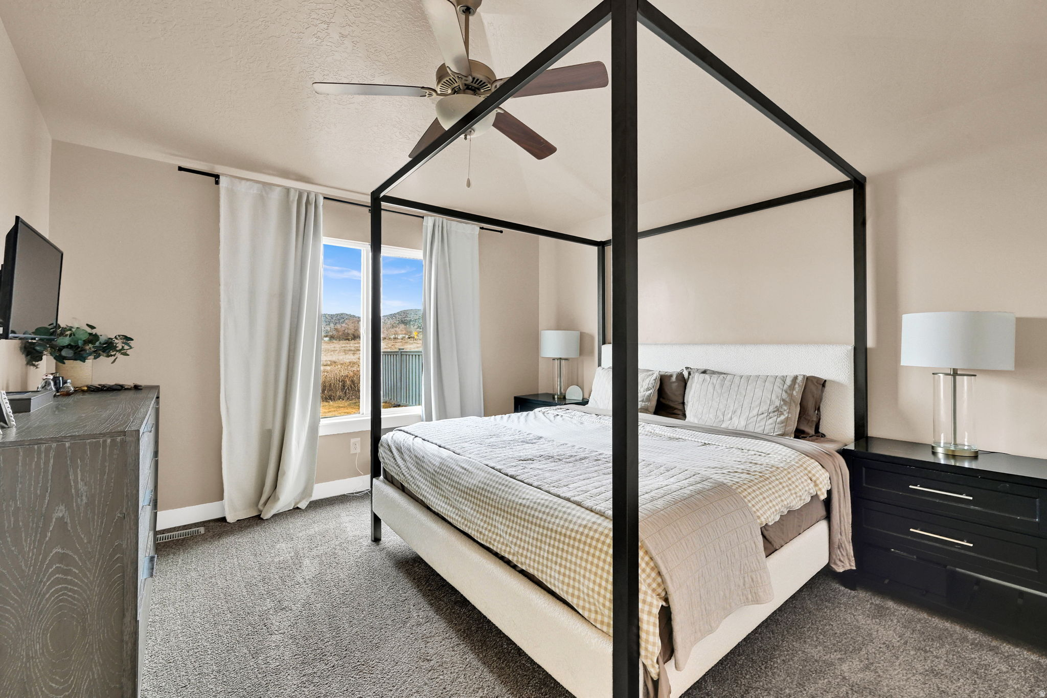 EAGLE POINT - Residential