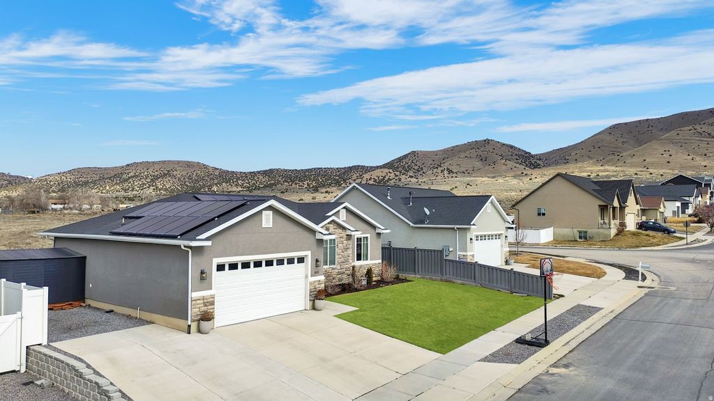 Photo of 2681 E CLARKSTONE DR, Eagle Mountain, UT 84005 (MLS # 2140630)