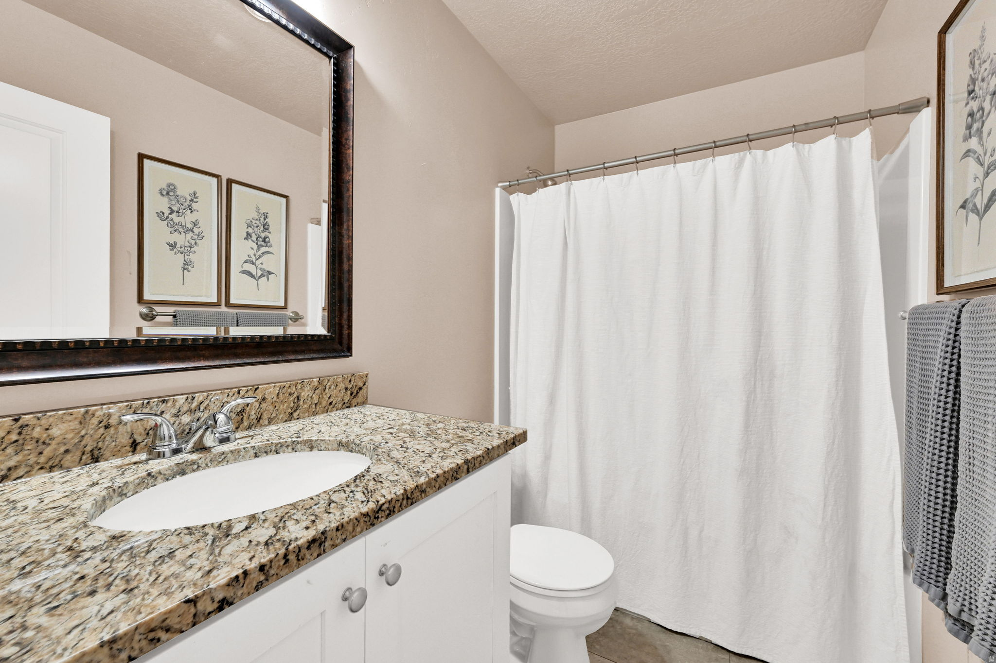 EAGLE POINT - Residential