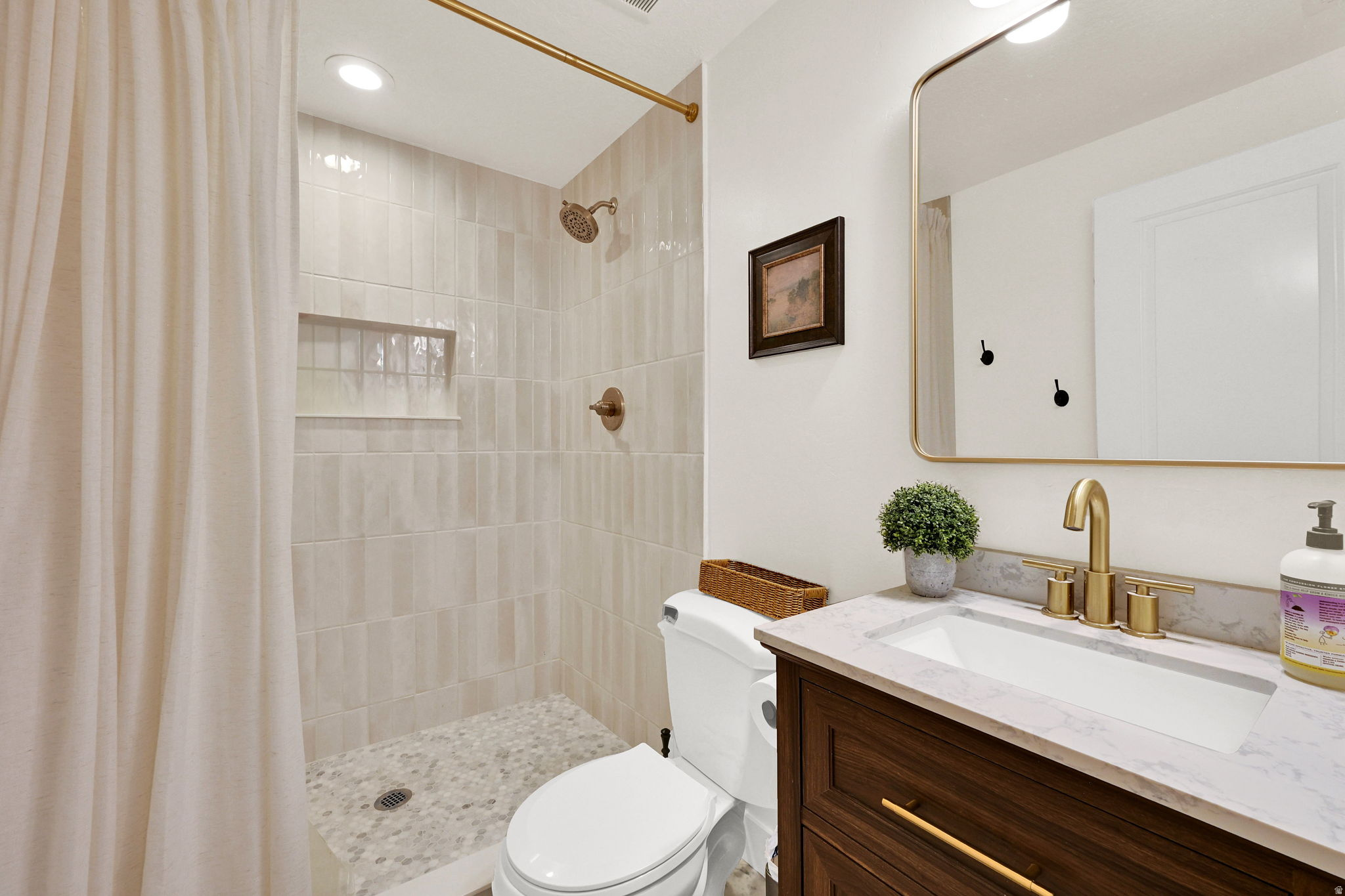 EAGLE POINT - Residential