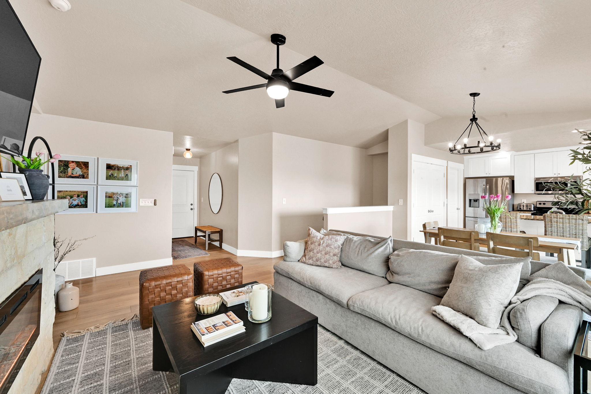 EAGLE POINT - Residential