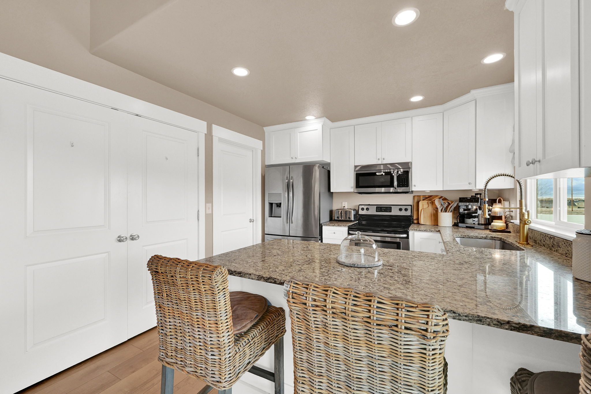 EAGLE POINT - Residential