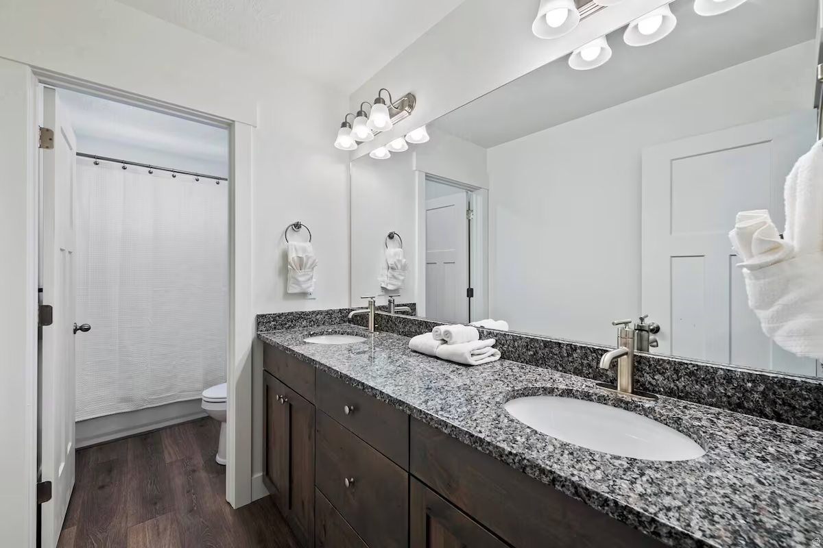 LIGHT HOUSE PT. - Residential