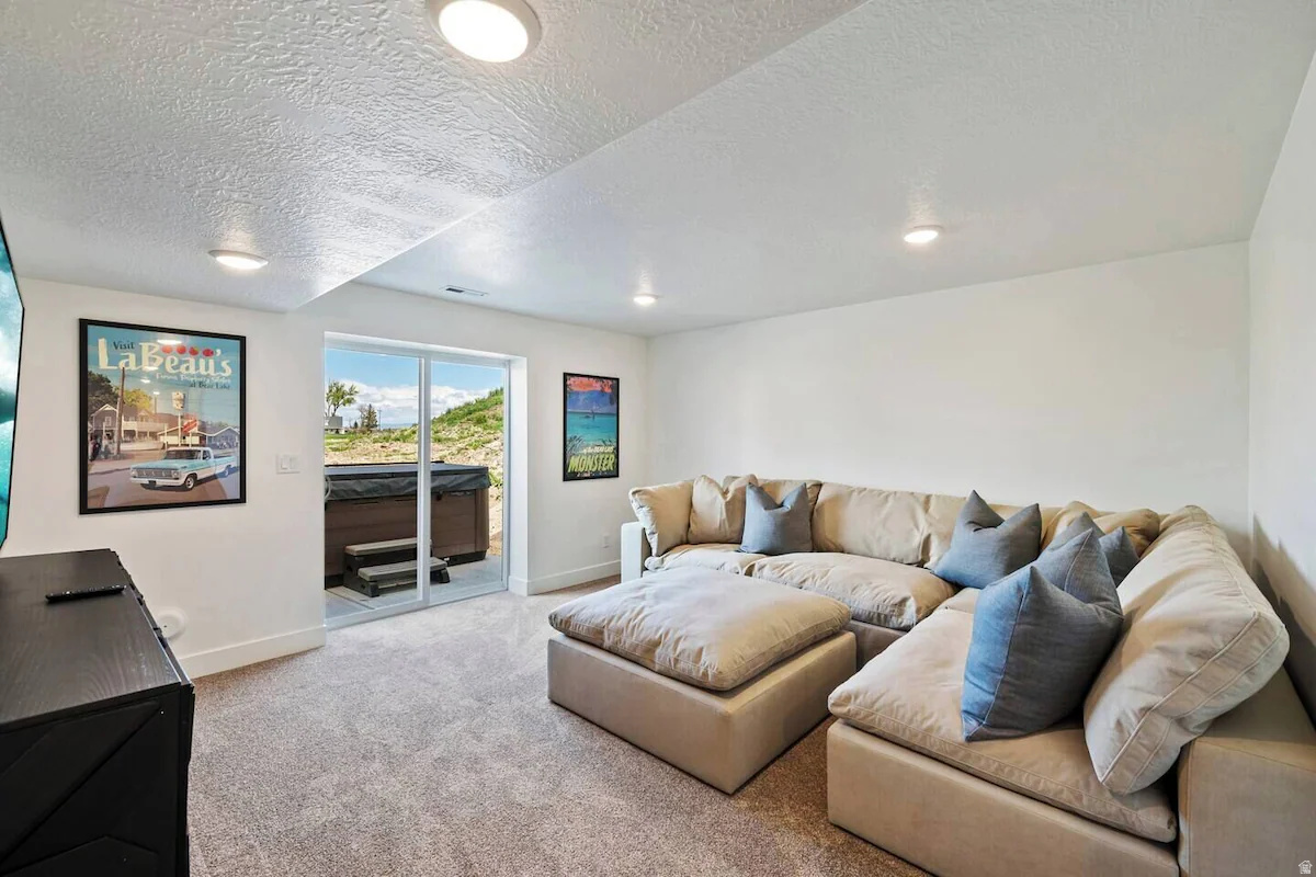 LIGHT HOUSE PT. - Residential