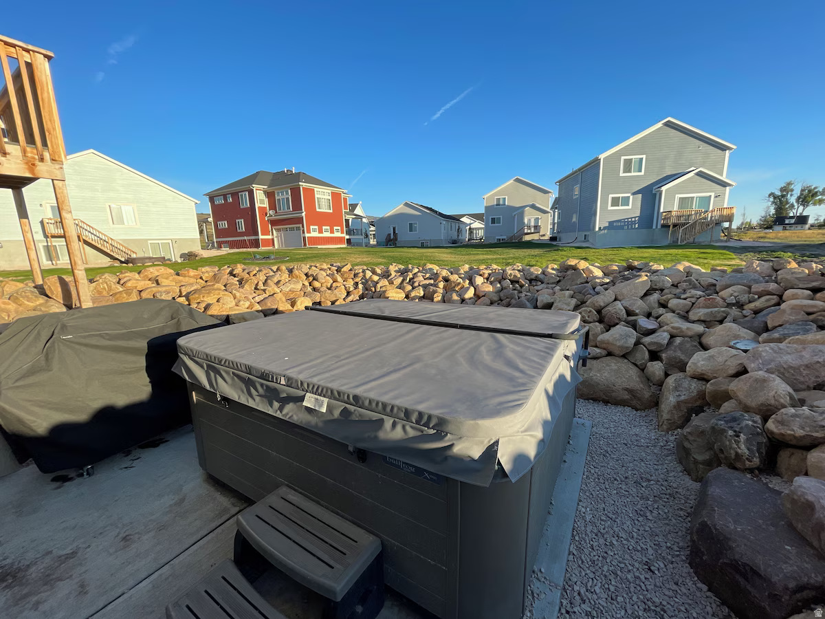 LIGHT HOUSE PT. - Residential