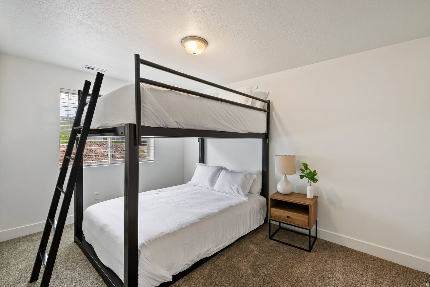 LIGHT HOUSE PT. - Residential