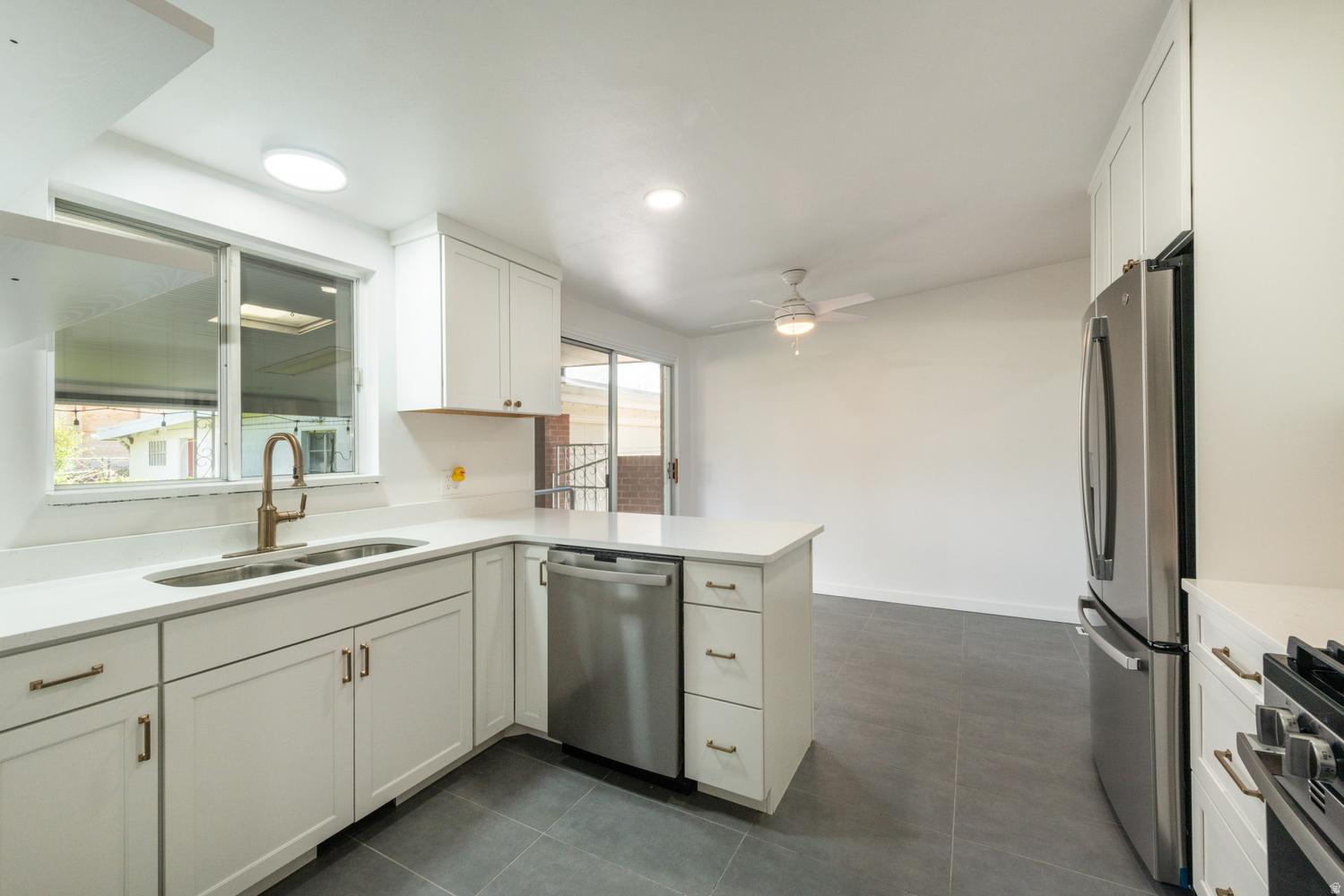 FULLER GARDEN - Residential