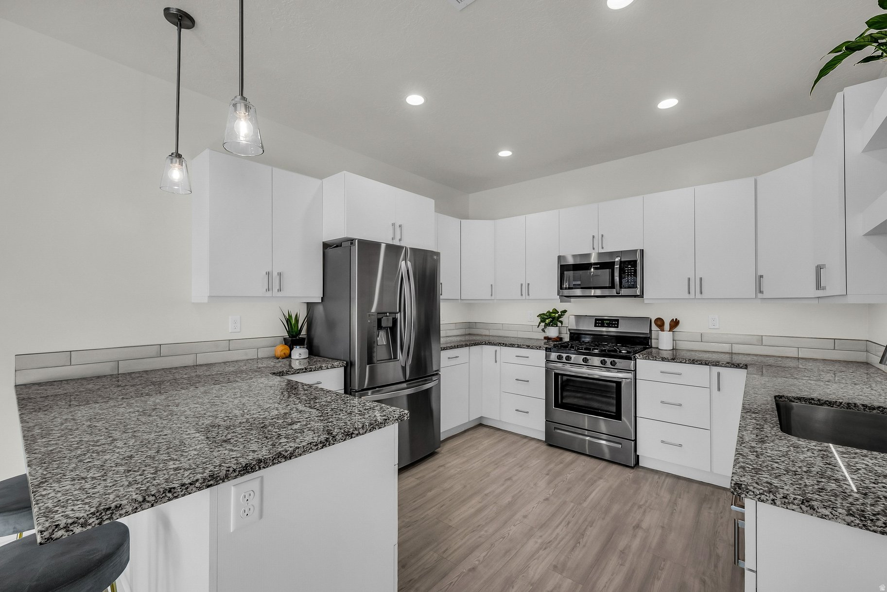 SAGE VILLAS - Residential