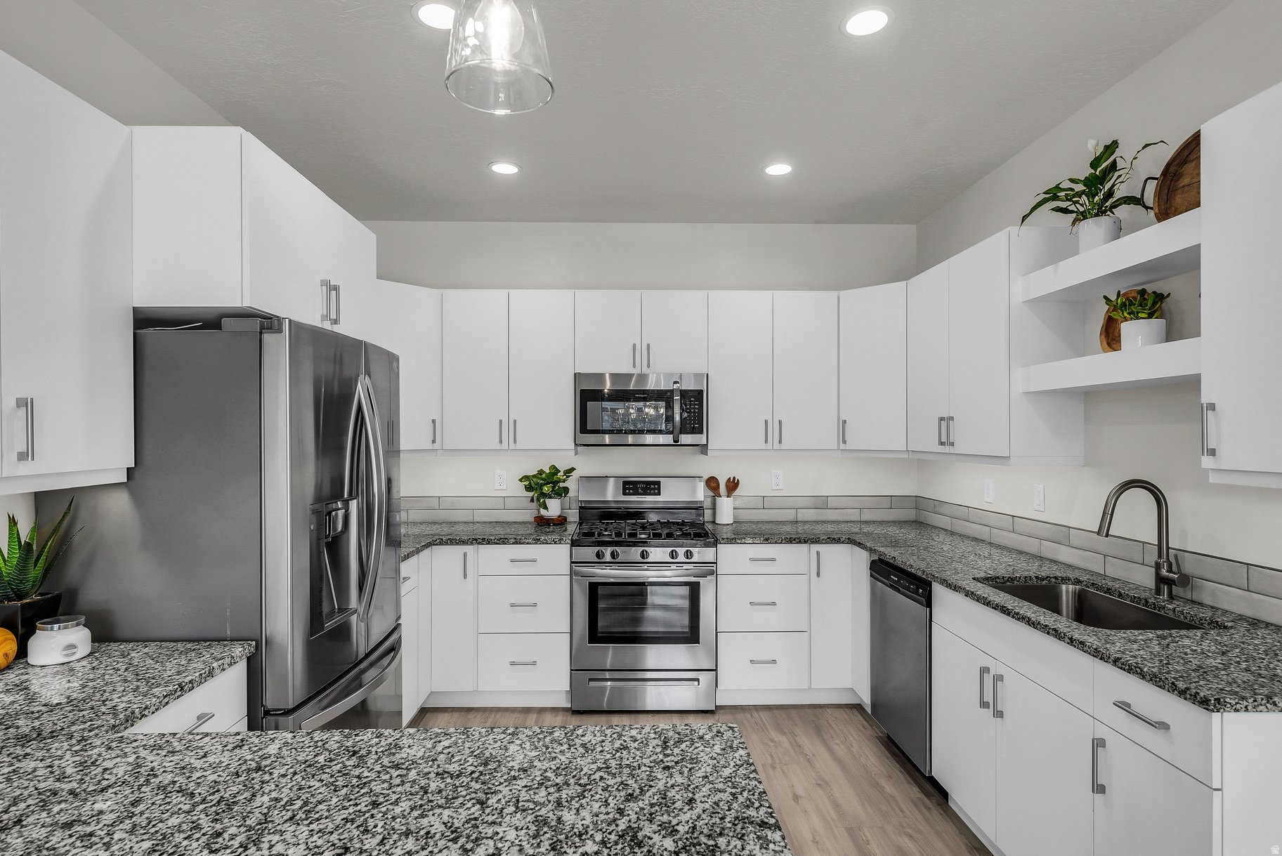 SAGE VILLAS - Residential