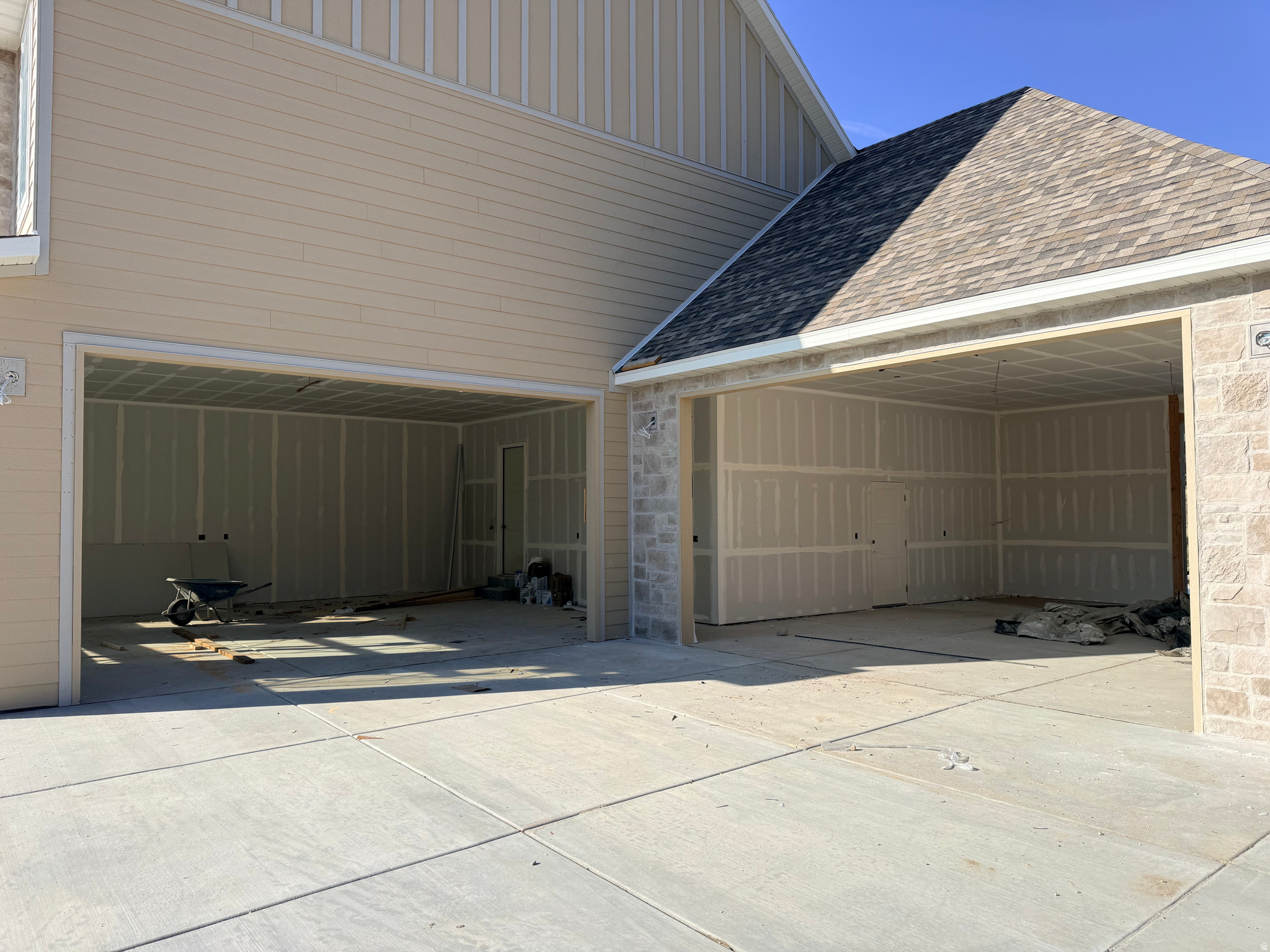 ALPINE COVE - Residential