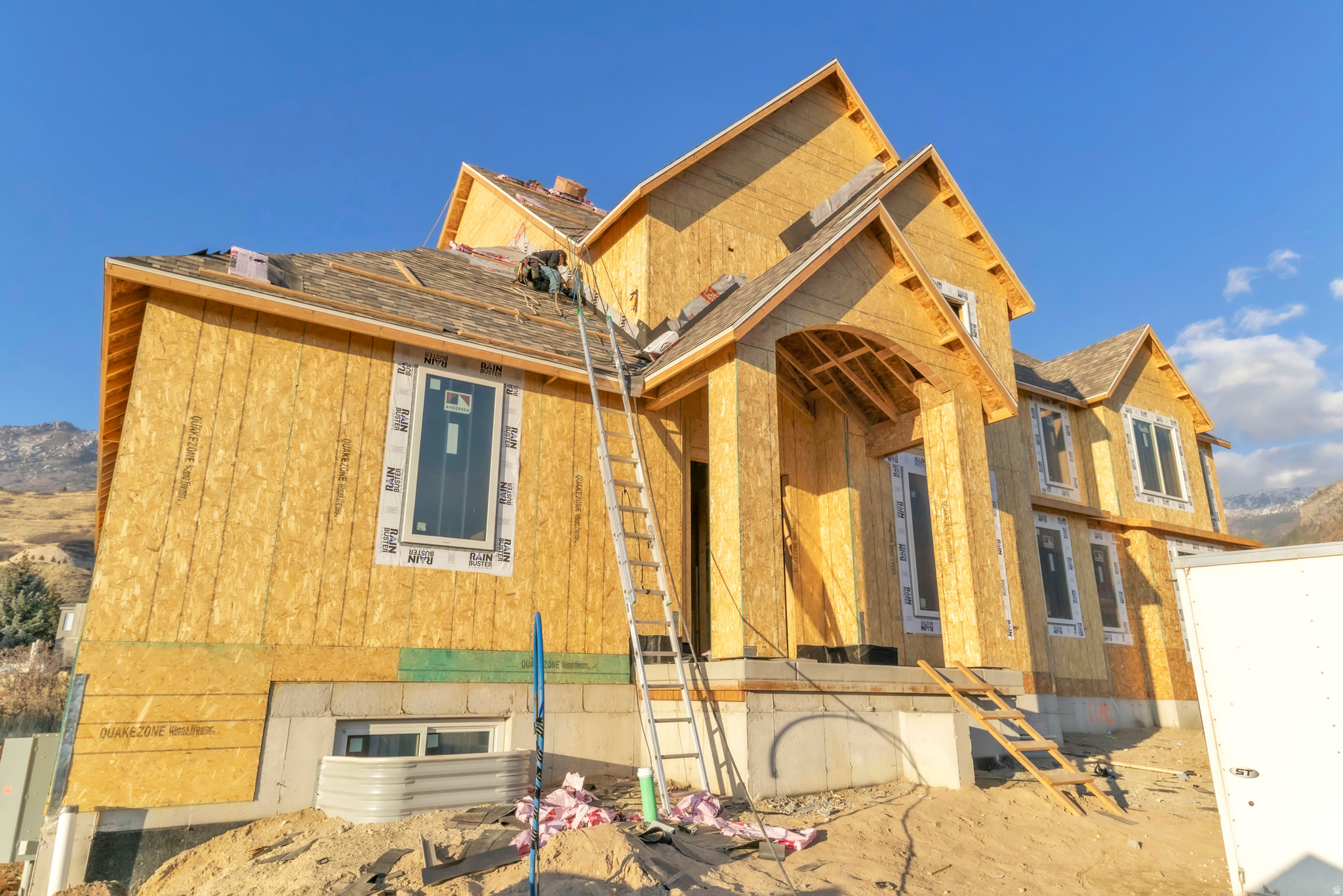 ALPINE COVE - Residential