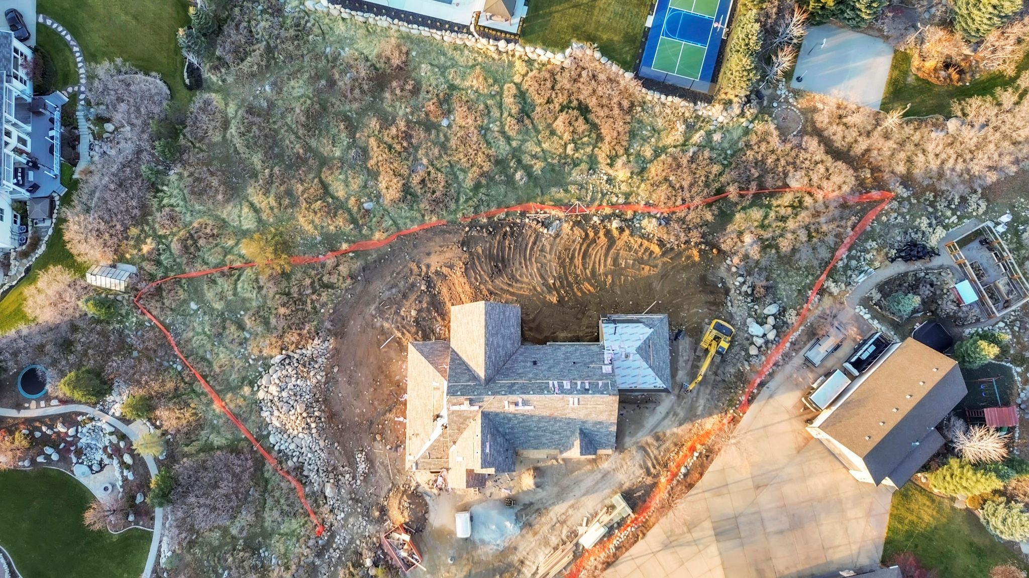 ALPINE COVE - Residential