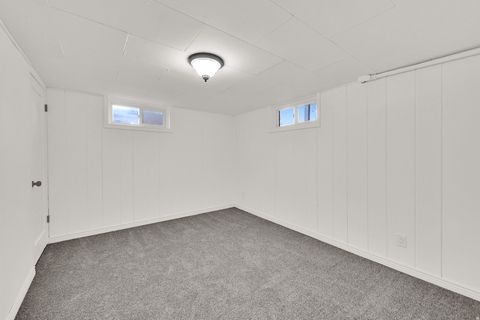 Tiny photo for 266 E CHIMES VIEW DR, South Ogden, UT 84405 (MLS # 2161212)