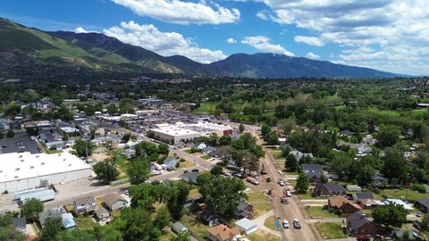 Tiny photo for 266 E CHIMES VIEW DR, South Ogden, UT 84405 (MLS # 2161212)