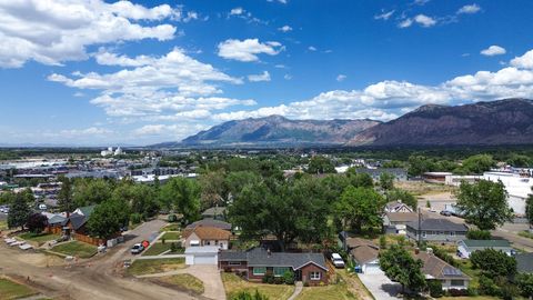Tiny photo for 266 E CHIMES VIEW DR, South Ogden, UT 84405 (MLS # 2161212)