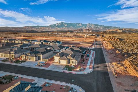 Tiny photo for 4648 W 3080 S, Hurricane, UT 84737 (MLS # 2126931)