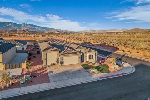Tiny photo for 4648 W 3080 S, Hurricane, UT 84737 (MLS # 2126931)