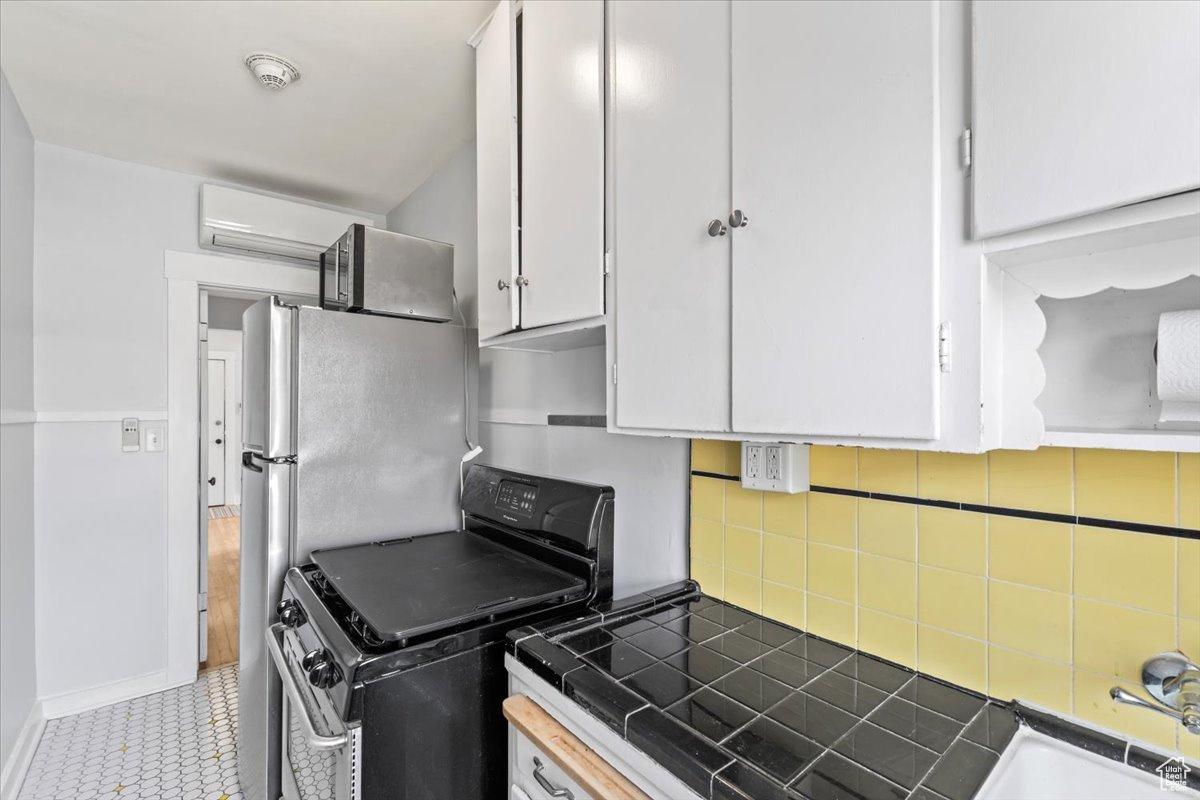CAITHNESS CONDOMINIUM - Residential
