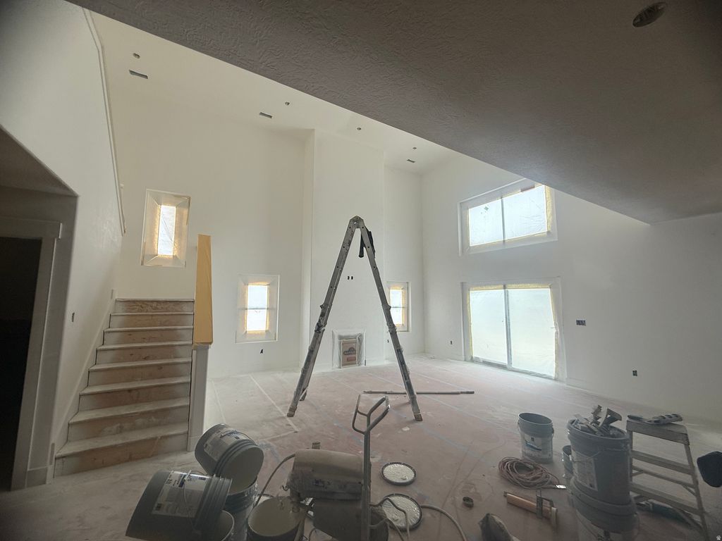 Photo of 3032 W SOLACE ST, Syracuse, UT 84075 (MLS # 2156463)