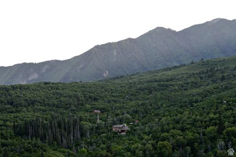 Tiny photo for 10 E SPRING MOUNTAIN DR #10, Springville, UT 84663 (MLS # 2085956)