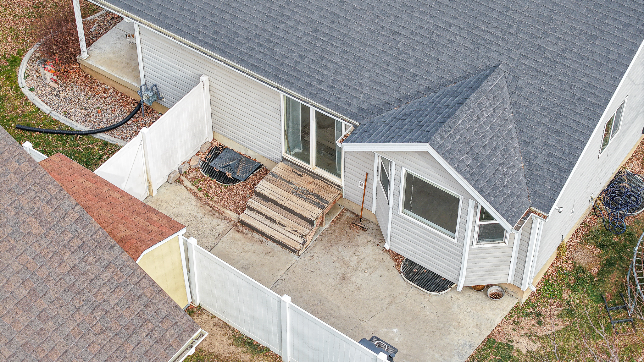 ROCK COVE - Residential