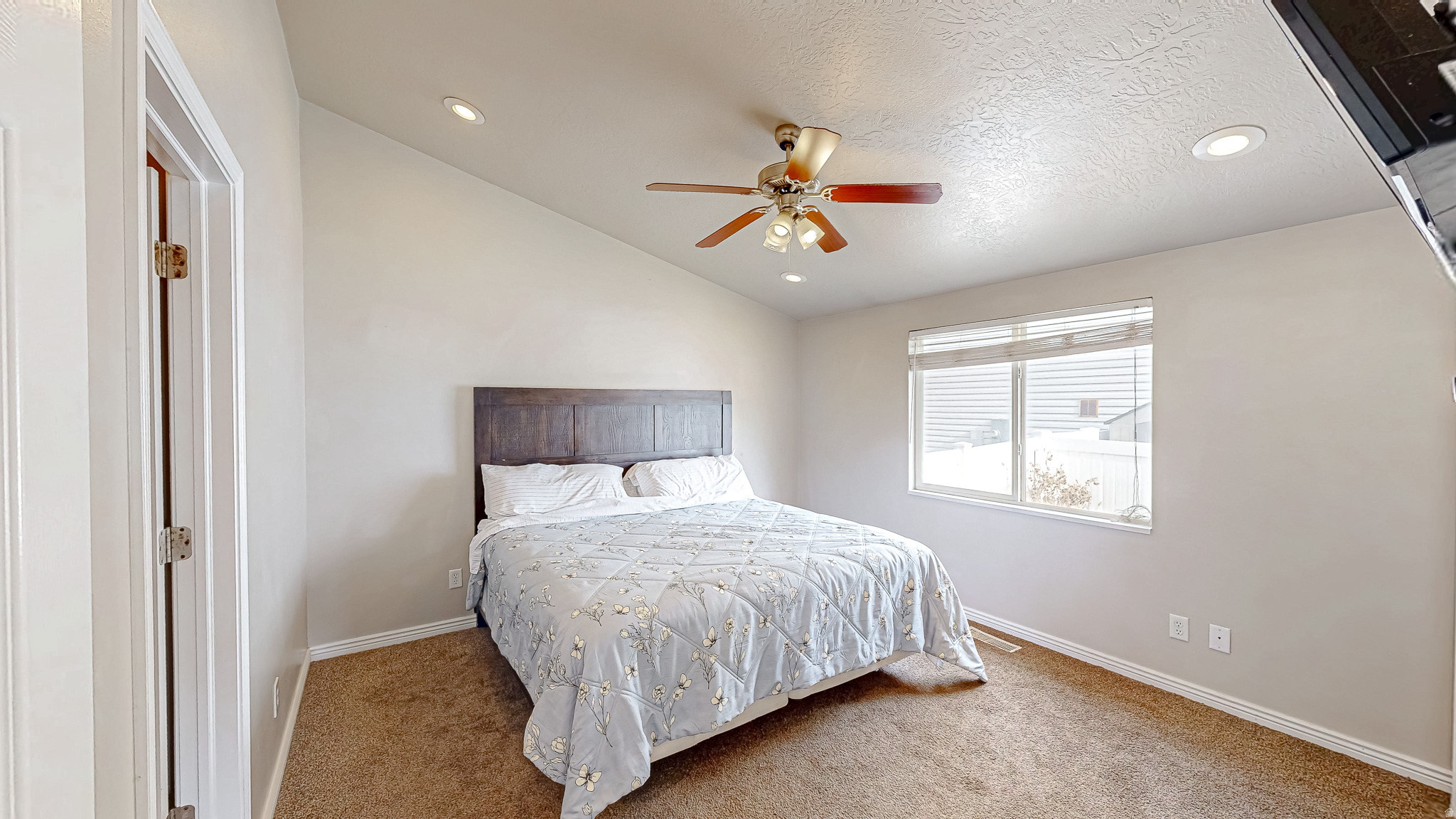 ROCK COVE - Residential