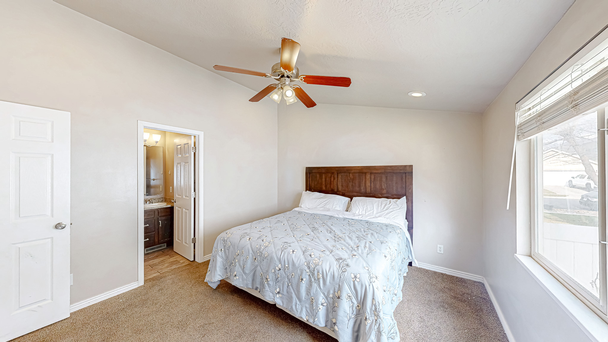 ROCK COVE - Residential