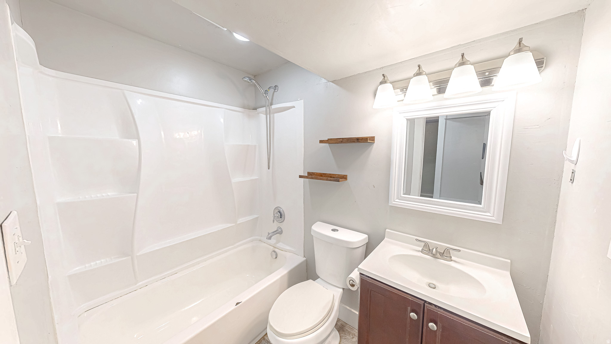 ROCK COVE - Residential